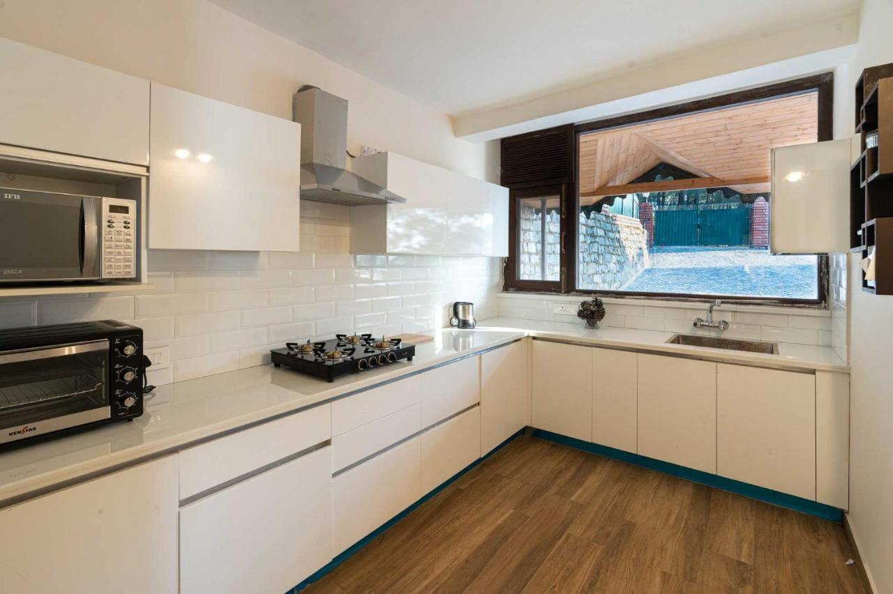 Stayvista At The Winter Line With Complimentary Breakfast Kasauli Exterior photo